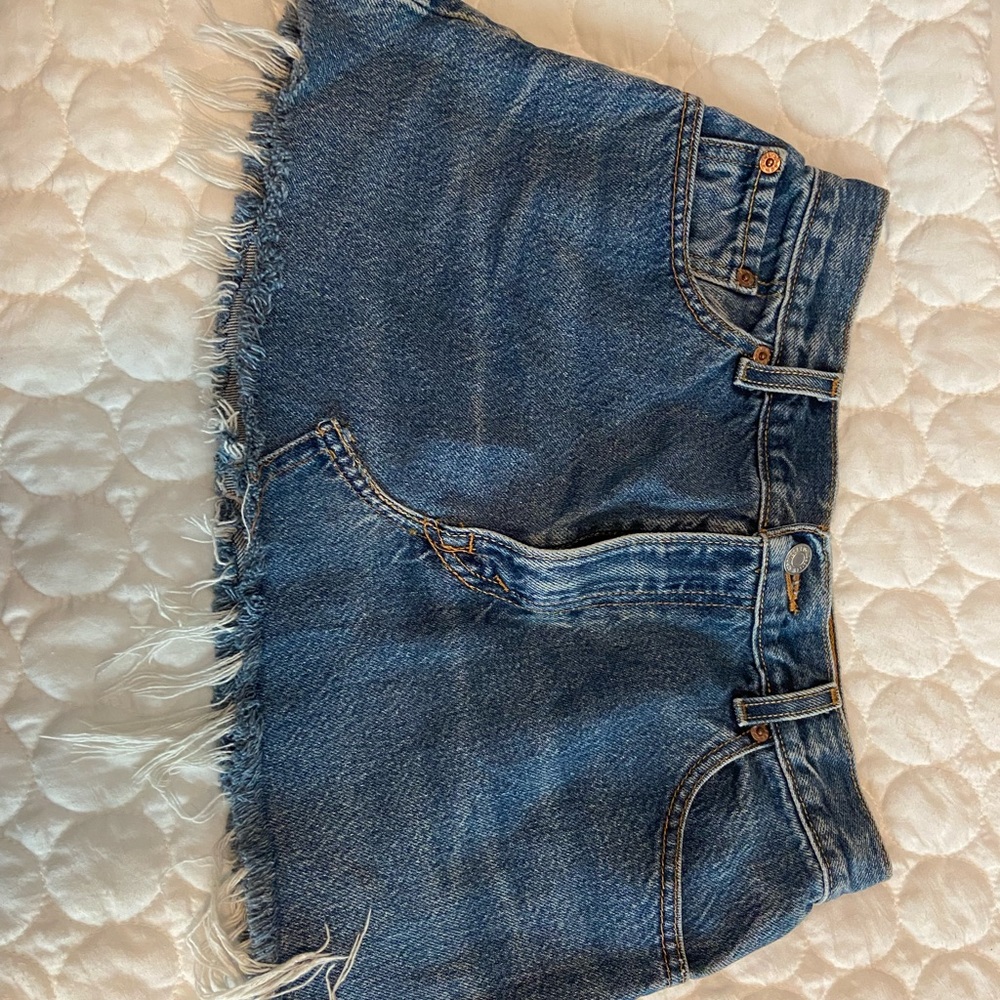 Levi skirt size 0